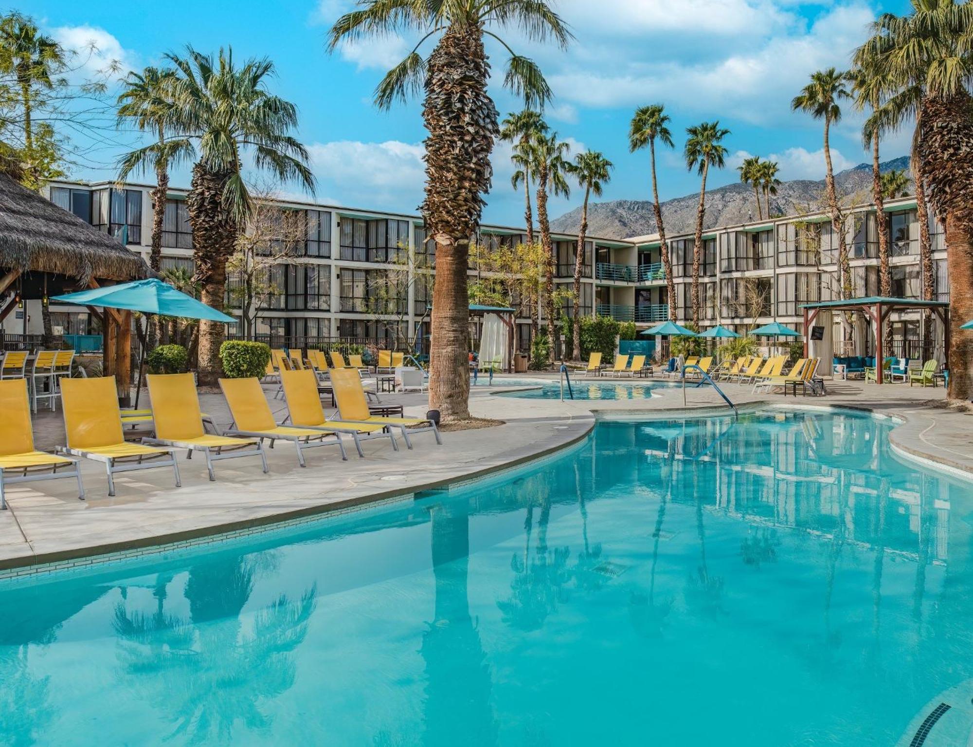 Riviera Resort Palm Springs Exterior photo